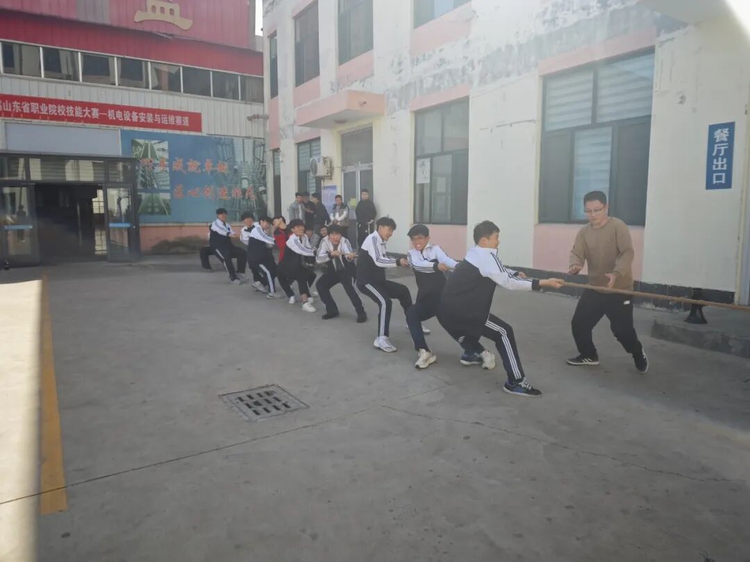 “趣”享运动，“味”你喝彩——宁津职专电梯学校春季趣味运动会纪实